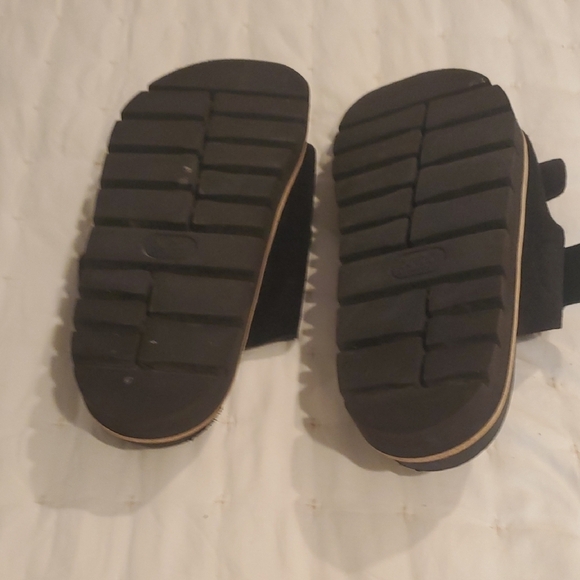 Vince Cypress Suede Black Sandals (27) display picture 1